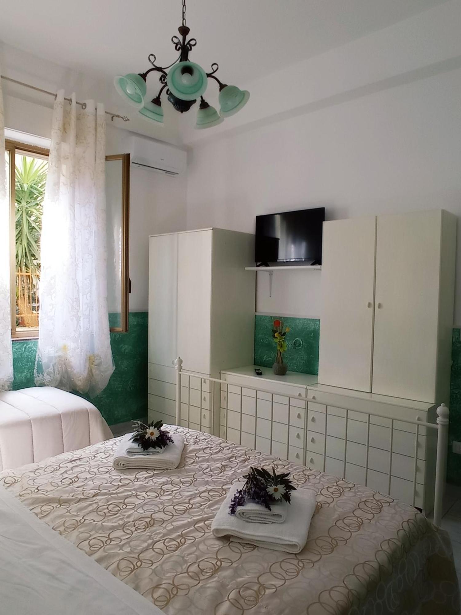 Mary Home - Casa Vacanza Taormina Pokój zdjęcie